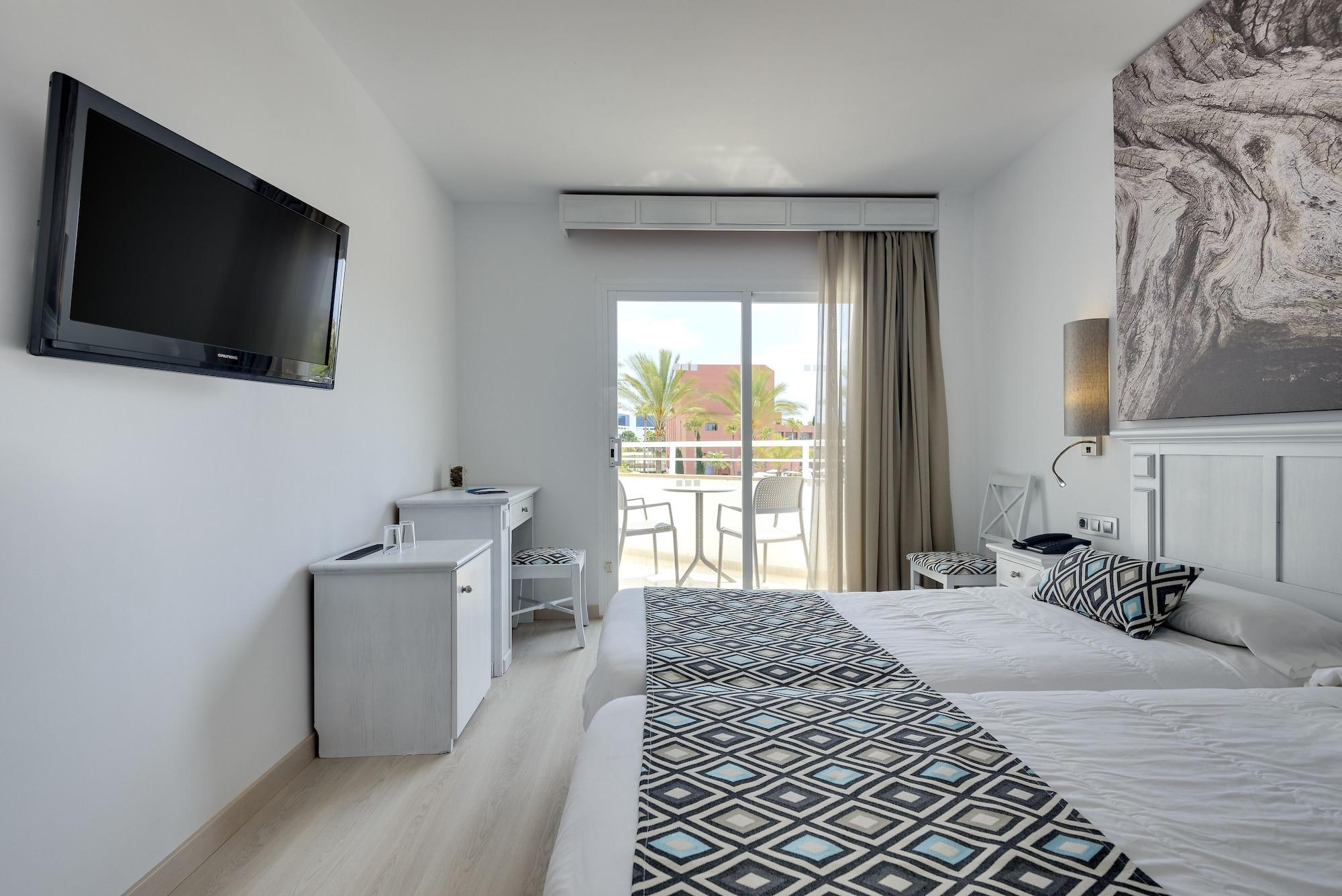 Cala Millor Garden Hotel - Adults Only ภายนอก รูปภาพ