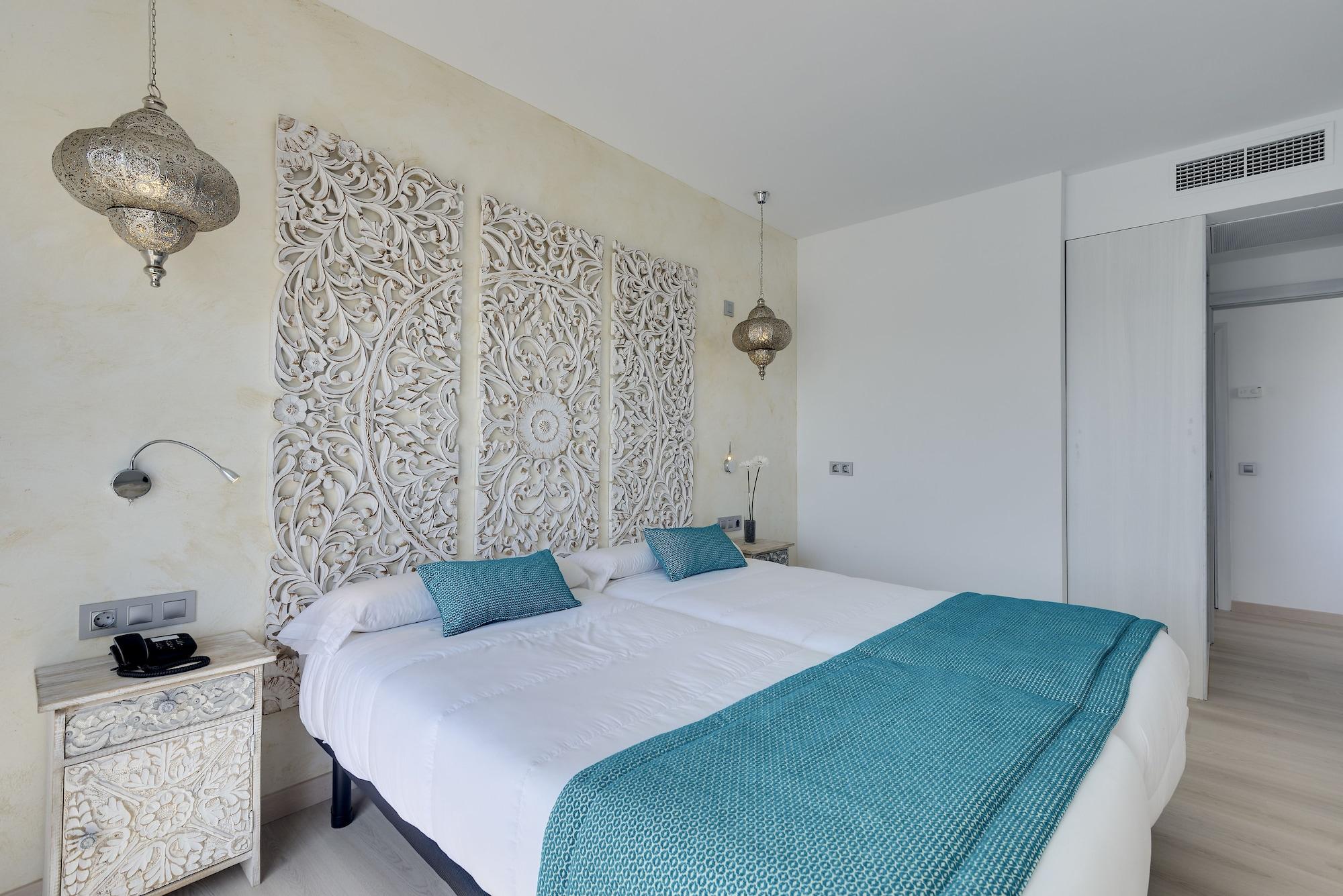 Cala Millor Garden Hotel - Adults Only ภายนอก รูปภาพ