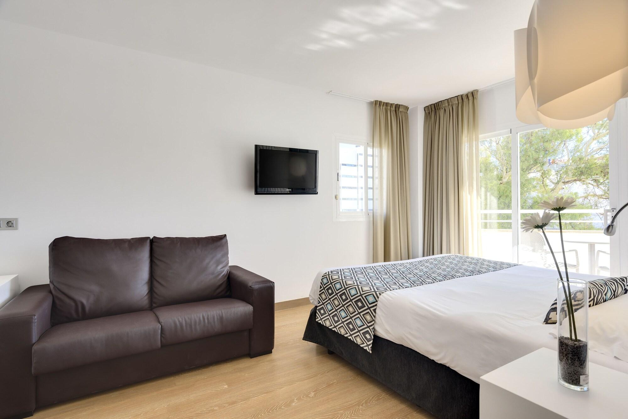Cala Millor Garden Hotel - Adults Only ภายนอก รูปภาพ