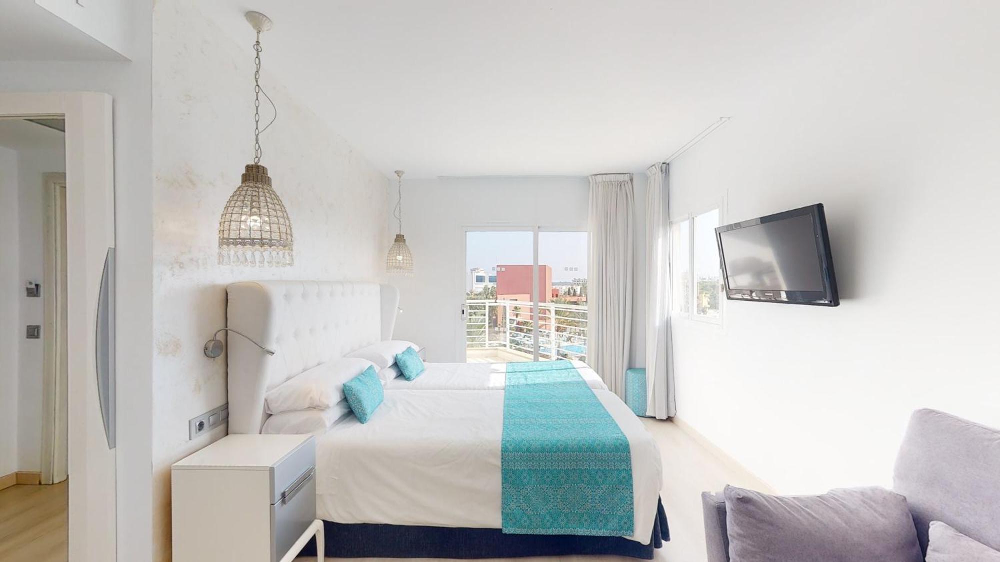 Cala Millor Garden Hotel - Adults Only ภายนอก รูปภาพ