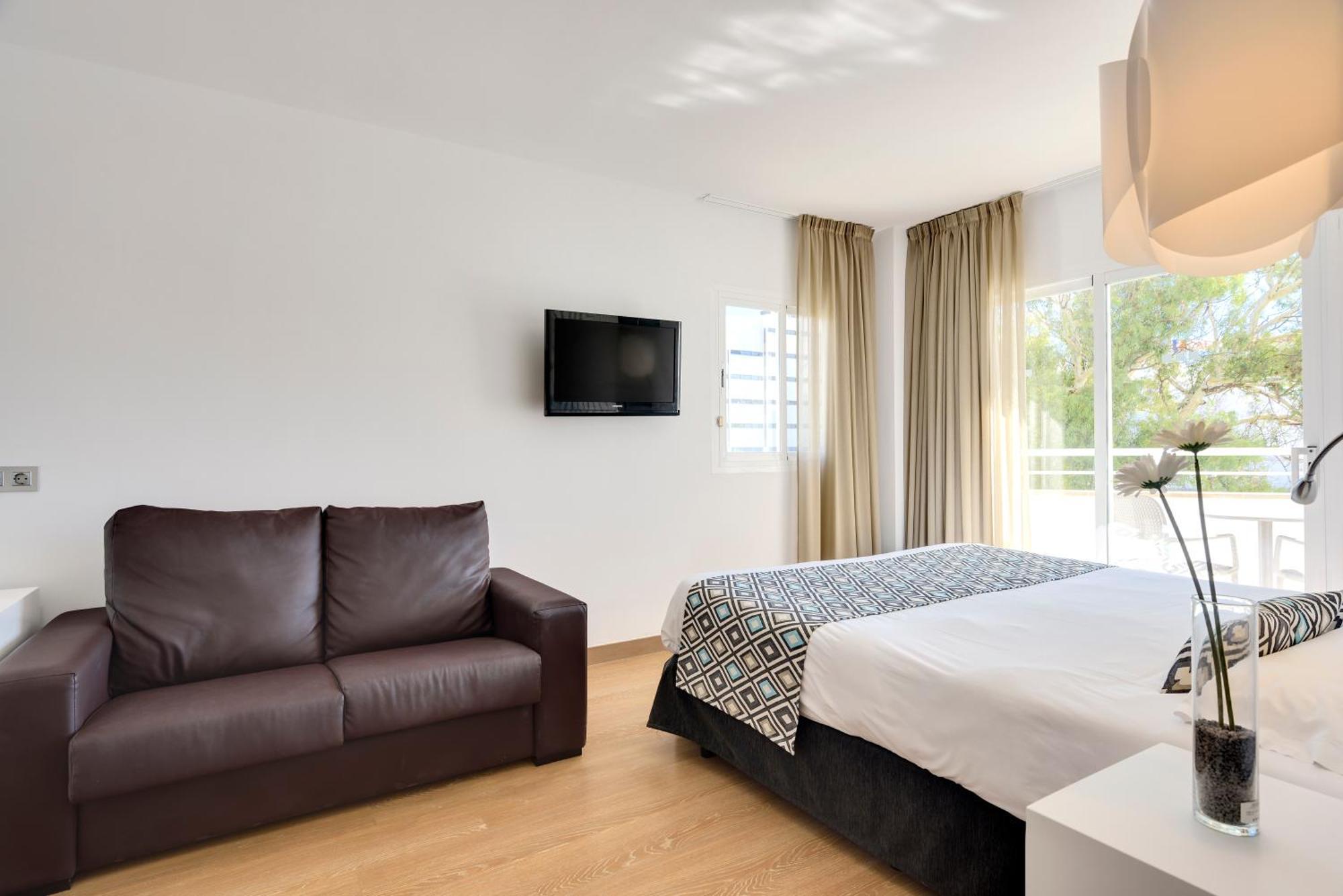 Cala Millor Garden Hotel - Adults Only ภายนอก รูปภาพ