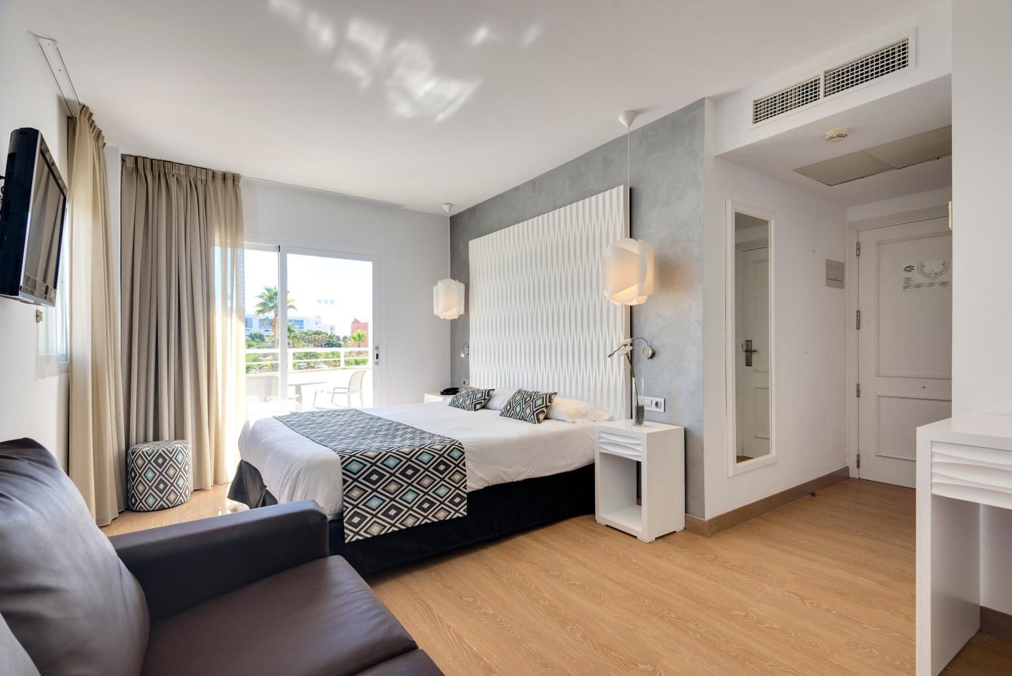 Cala Millor Garden Hotel - Adults Only ภายนอก รูปภาพ