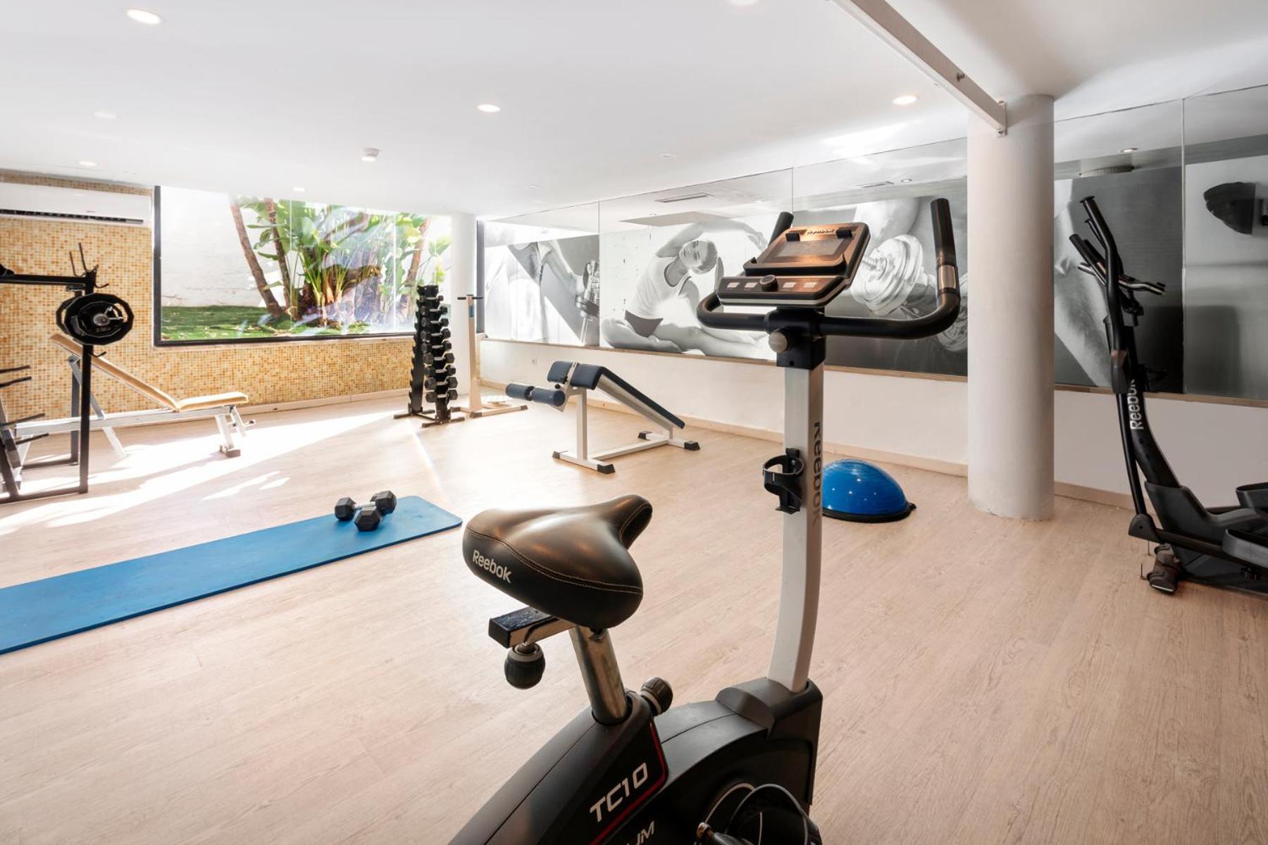 Cala Millor Garden Hotel - Adults Only ภายนอก รูปภาพ
