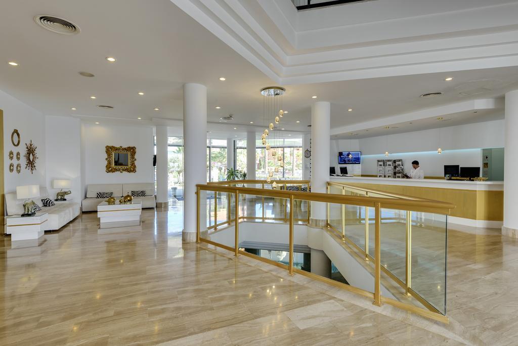 Cala Millor Garden Hotel - Adults Only ภายนอก รูปภาพ